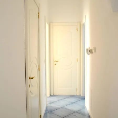 Miami Apartment, Piano Terra Rif A806 *