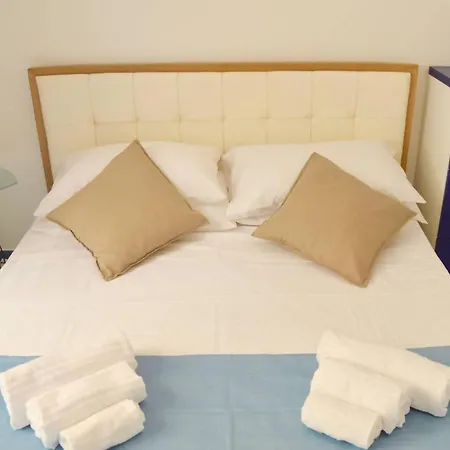 Miami Apartment, Piano Terra Rif A806 Apartmán *