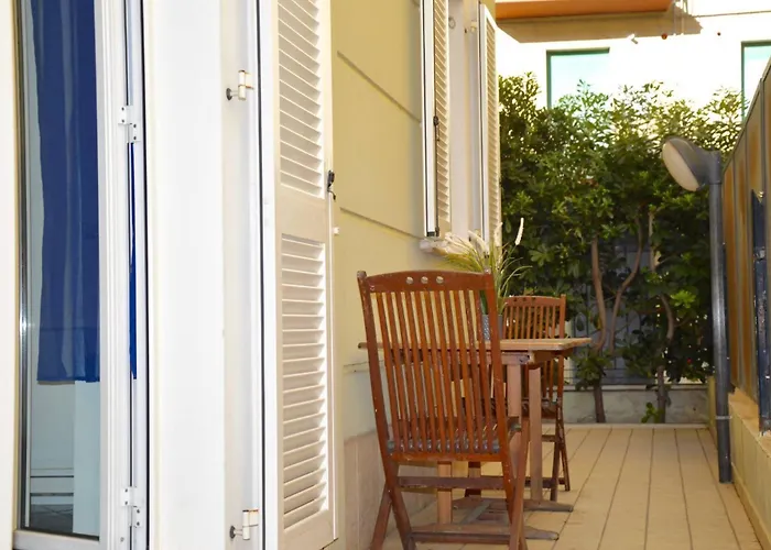 Miami Apartment, Piano Terra Rif A806 Apartment